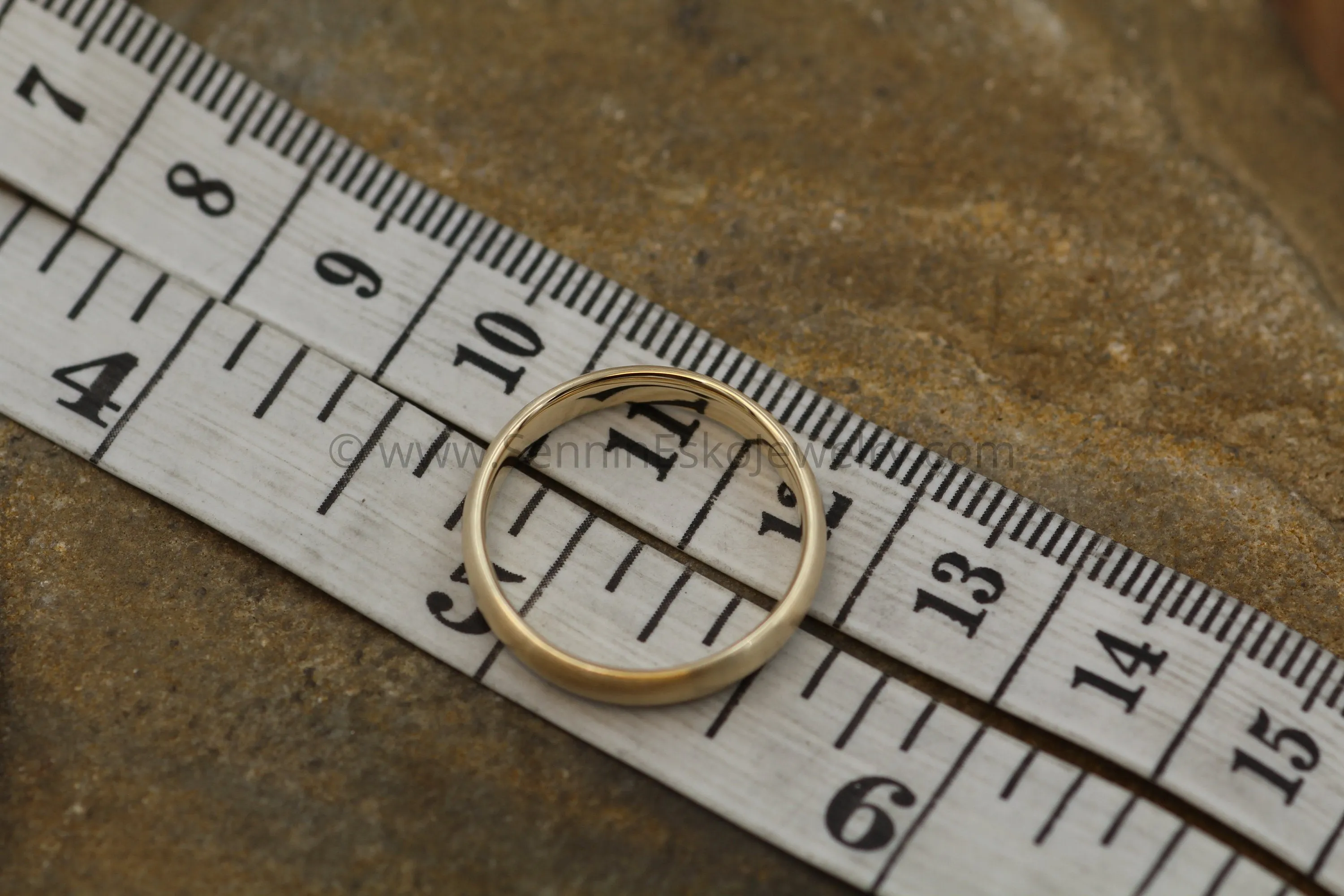 Comfort Fit 14kt Yellow Gold 4x1.4mm Band - Matte Finish