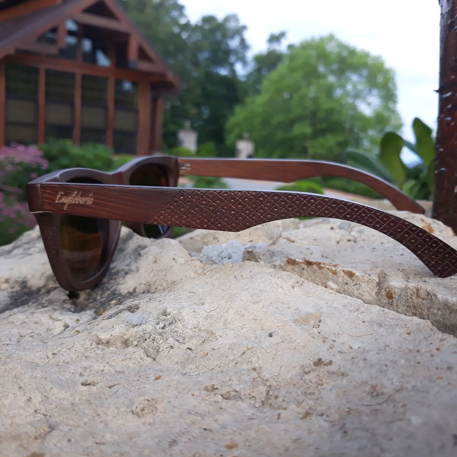 Crimson Wood Shades: Tea Polarized with Bamboo Case