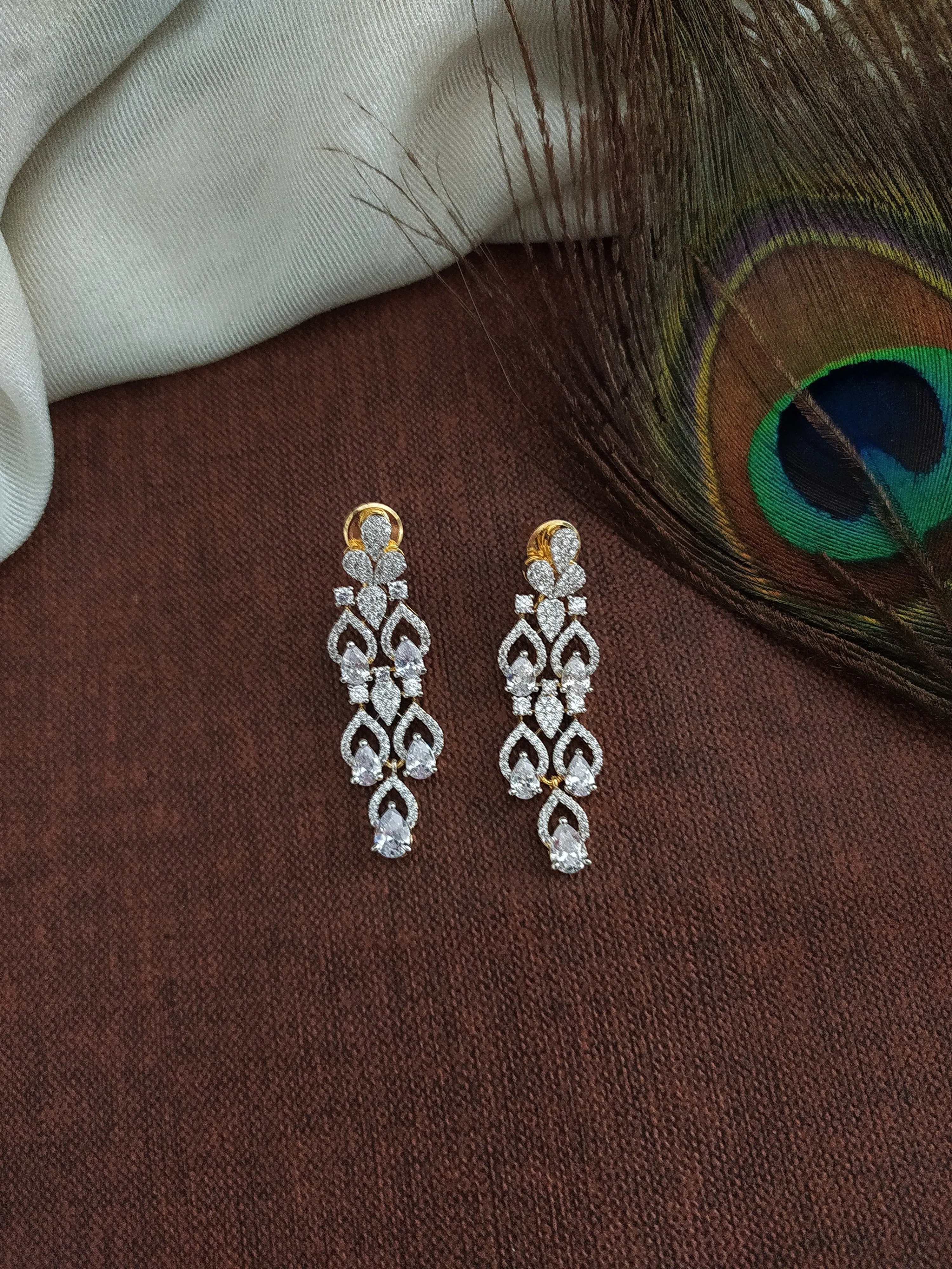 Elegant Design Gold & Silver Plated Necklace Set