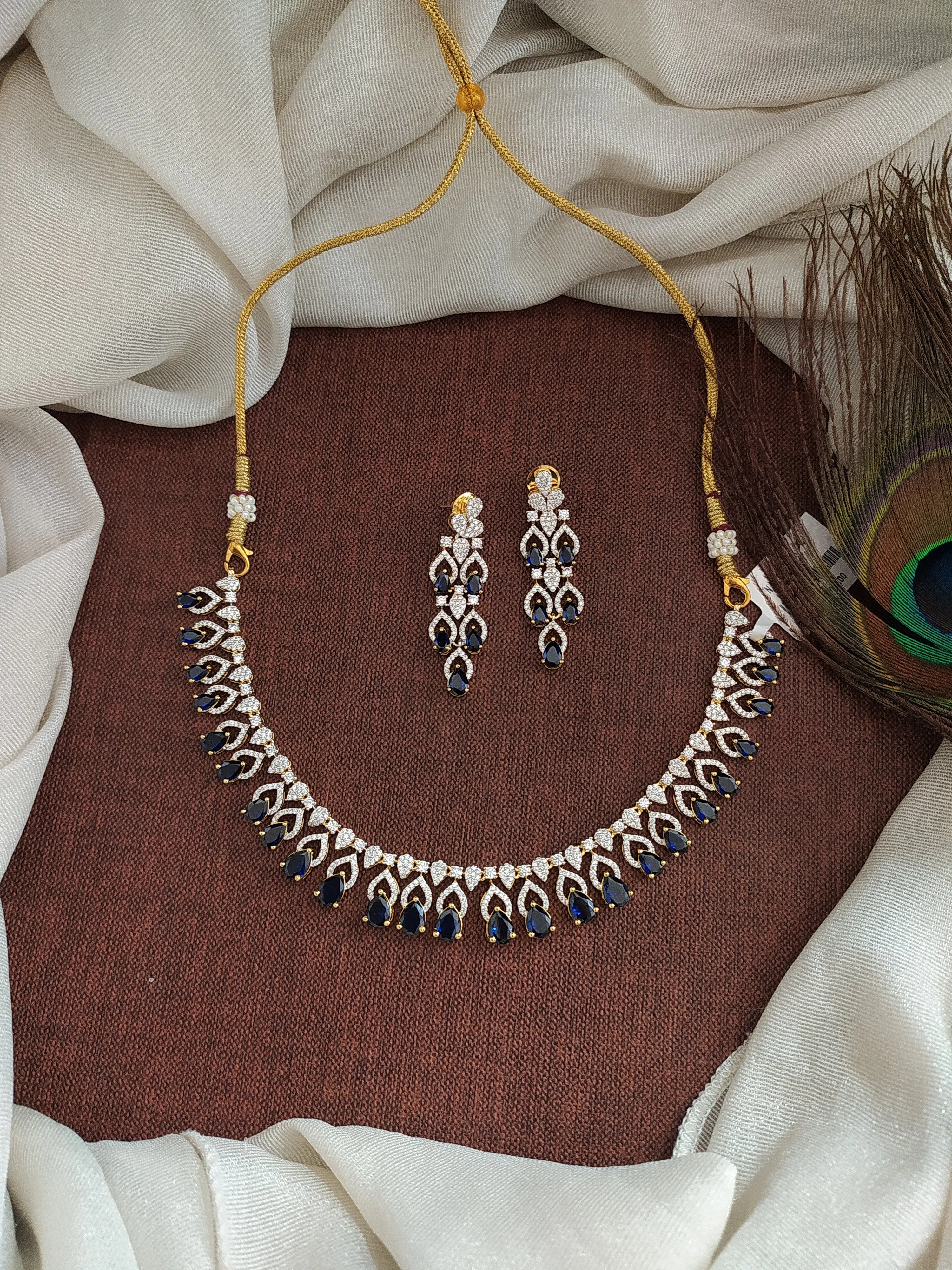 Elegant Design Gold & Silver Plated Necklace Set