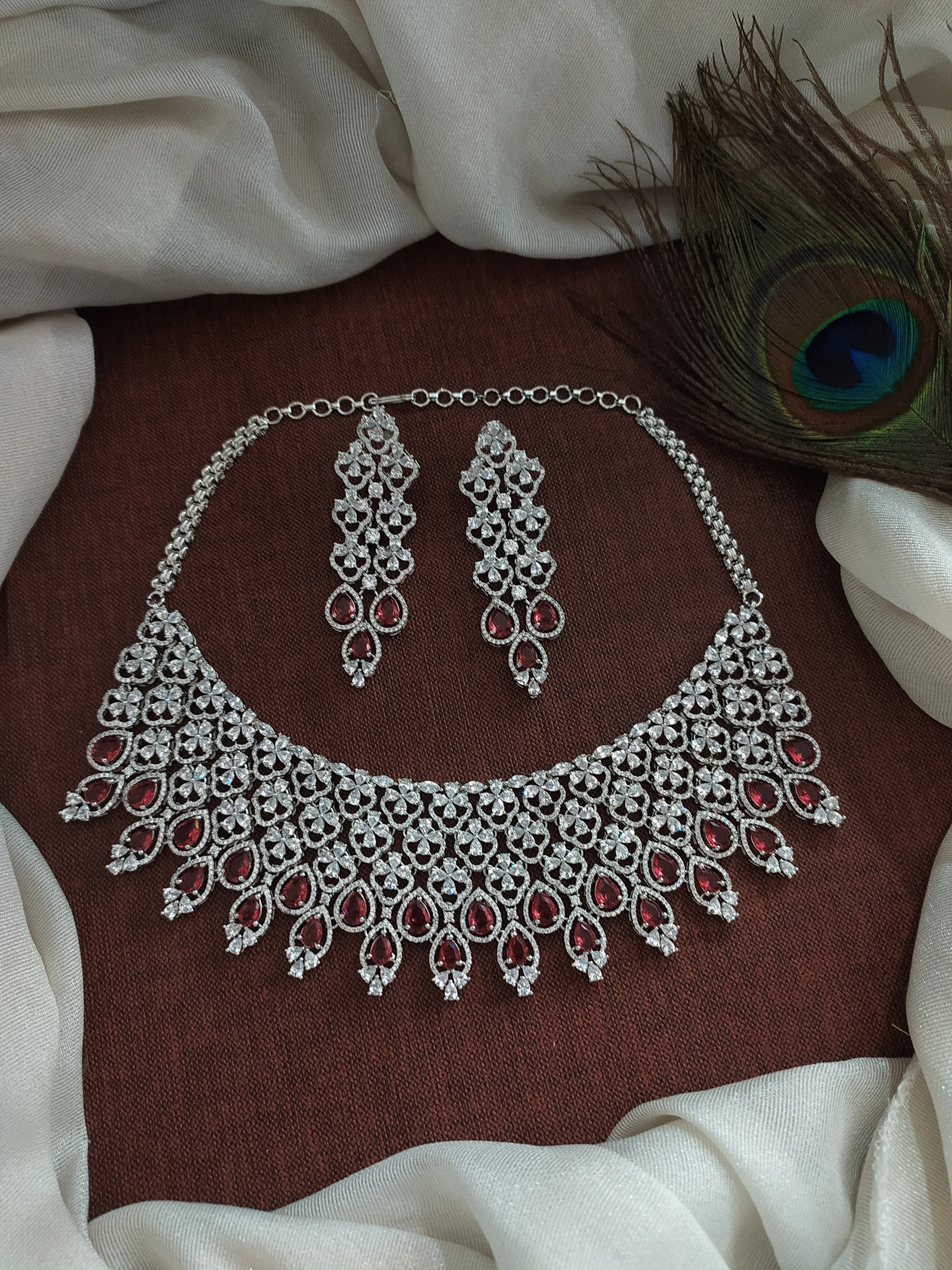Floral Design Stunning Silver-plating Zircon Necklace Set