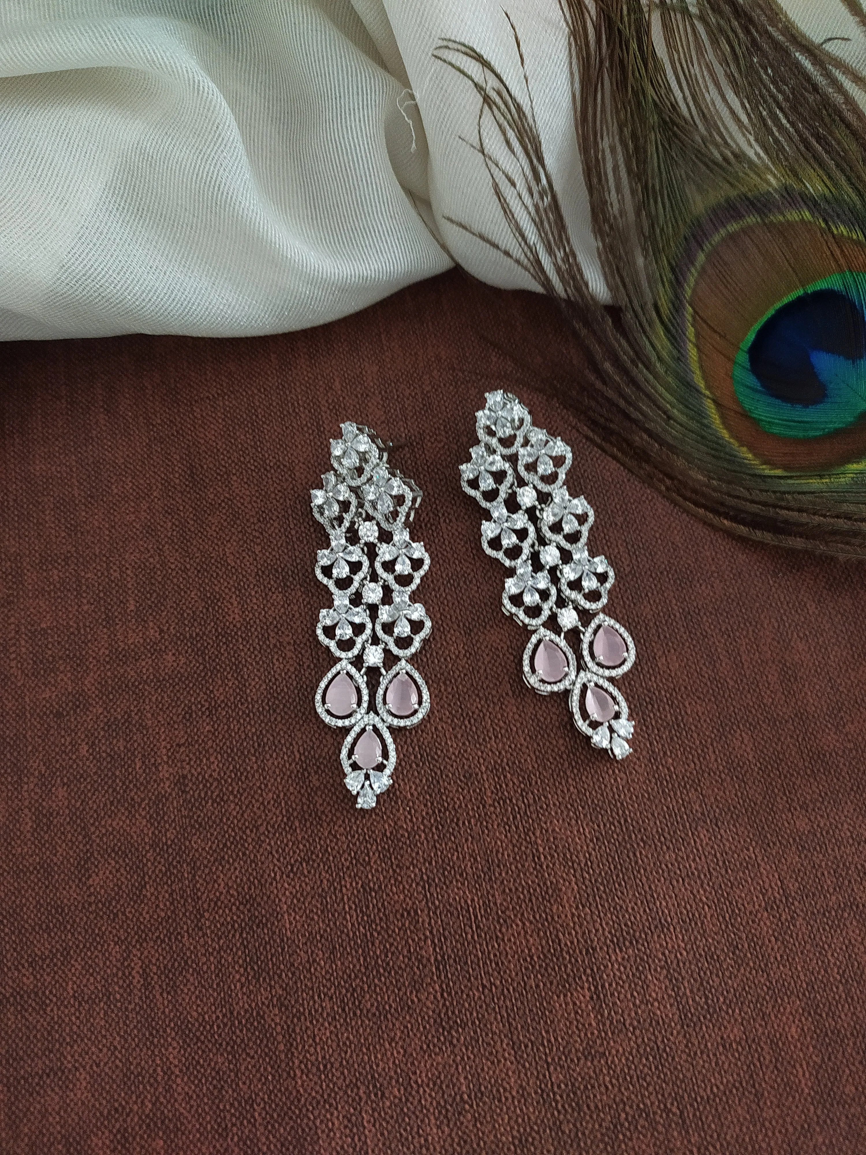 Floral Design Stunning Silver-plating Zircon Necklace Set