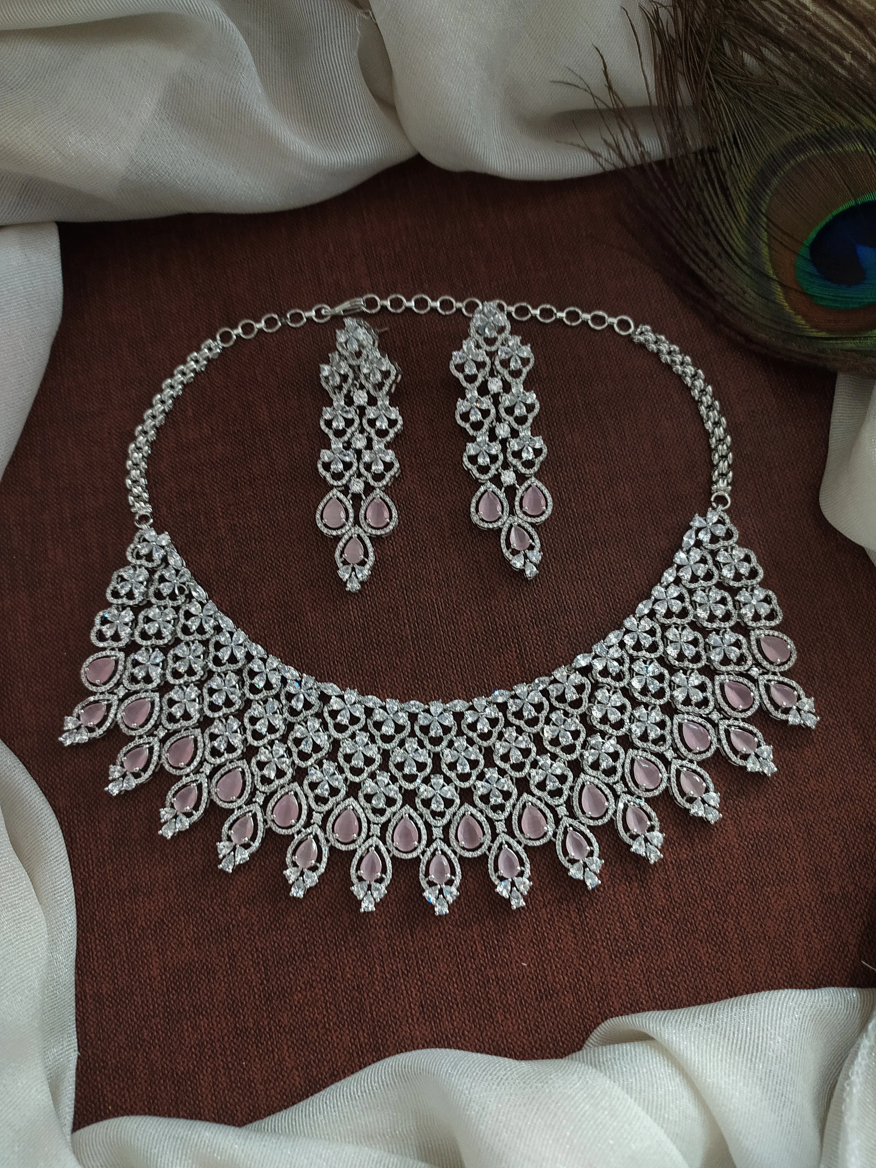 Floral Design Stunning Silver-plating Zircon Necklace Set