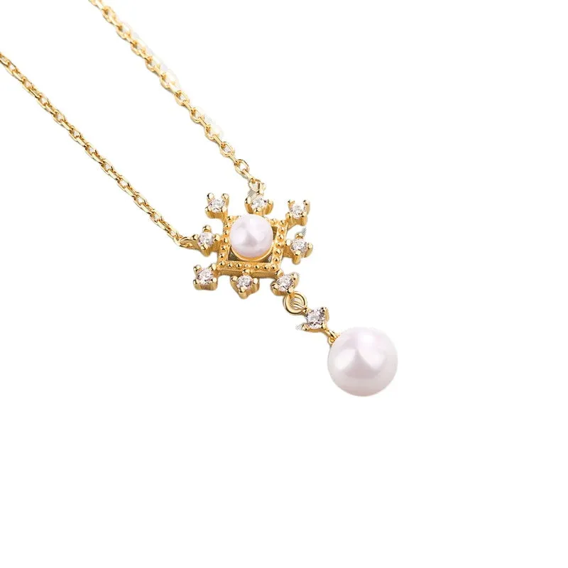 Vintage Court Style Pearl Necklace