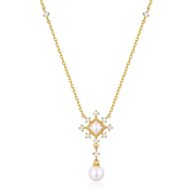 Vintage Court Style Pearl Necklace